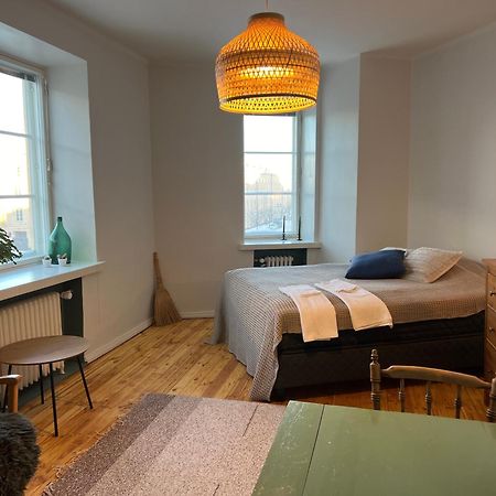 Valoisa & Mukava Koti Vallilassa Helsingfors Exteriör bild