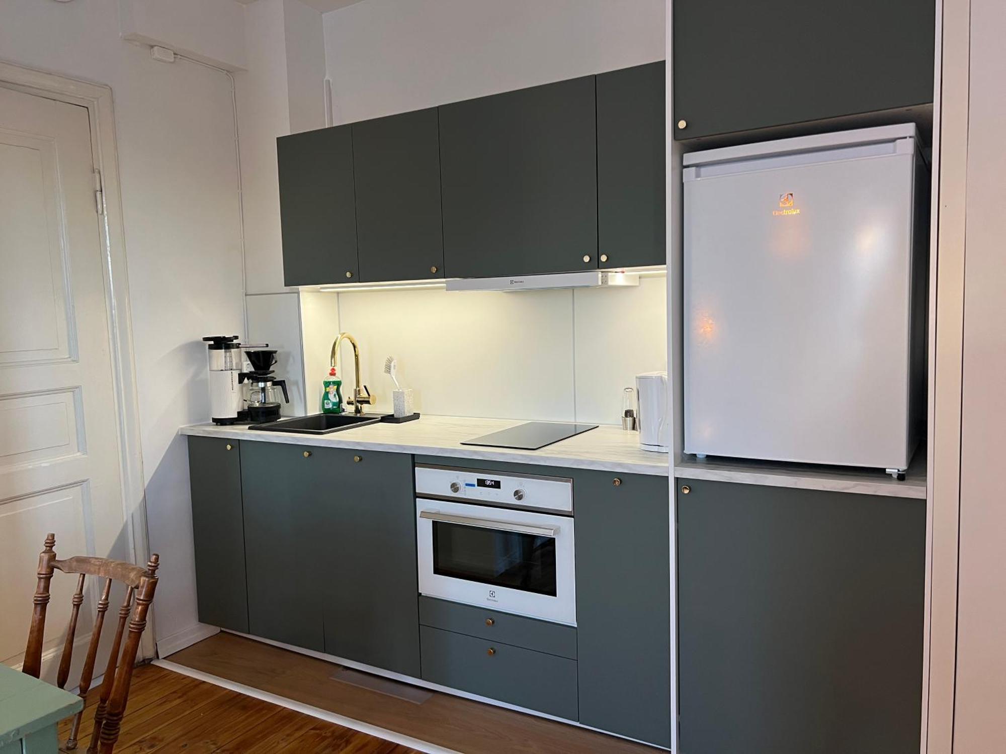 Valoisa & Mukava Koti Vallilassa Helsingfors Exteriör bild